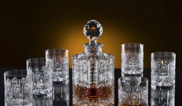 威士忌最经典的喝法(教你几个威士忌最潮最in的喝法)