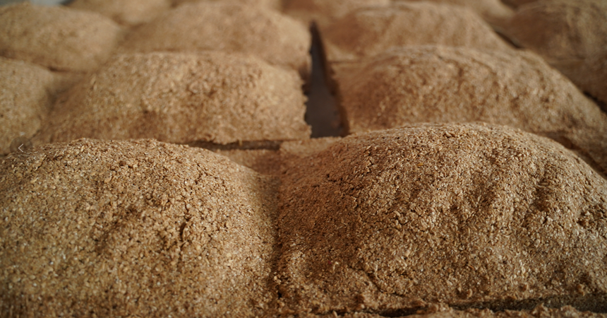 酱酒风味与制曲密不可分!解析大曲制作,了解真实的酱香型白酒